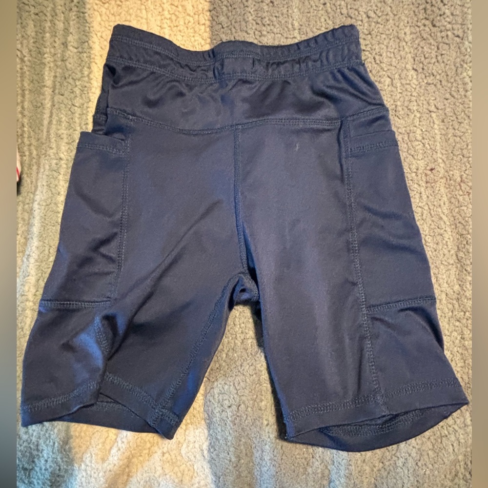 shorts / similar to spandex